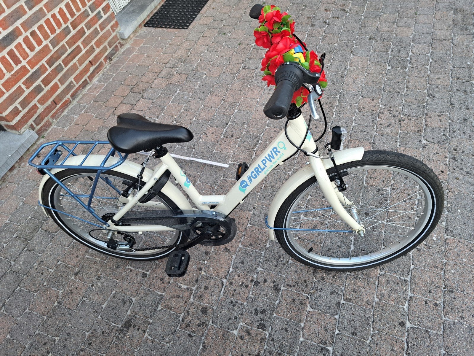 mooi meisjesfietsje voor 6 à 10 jarigen, Fietsen en Brommers, Ophalen, 22 inch, Velgrem, Zo goed als nieuw