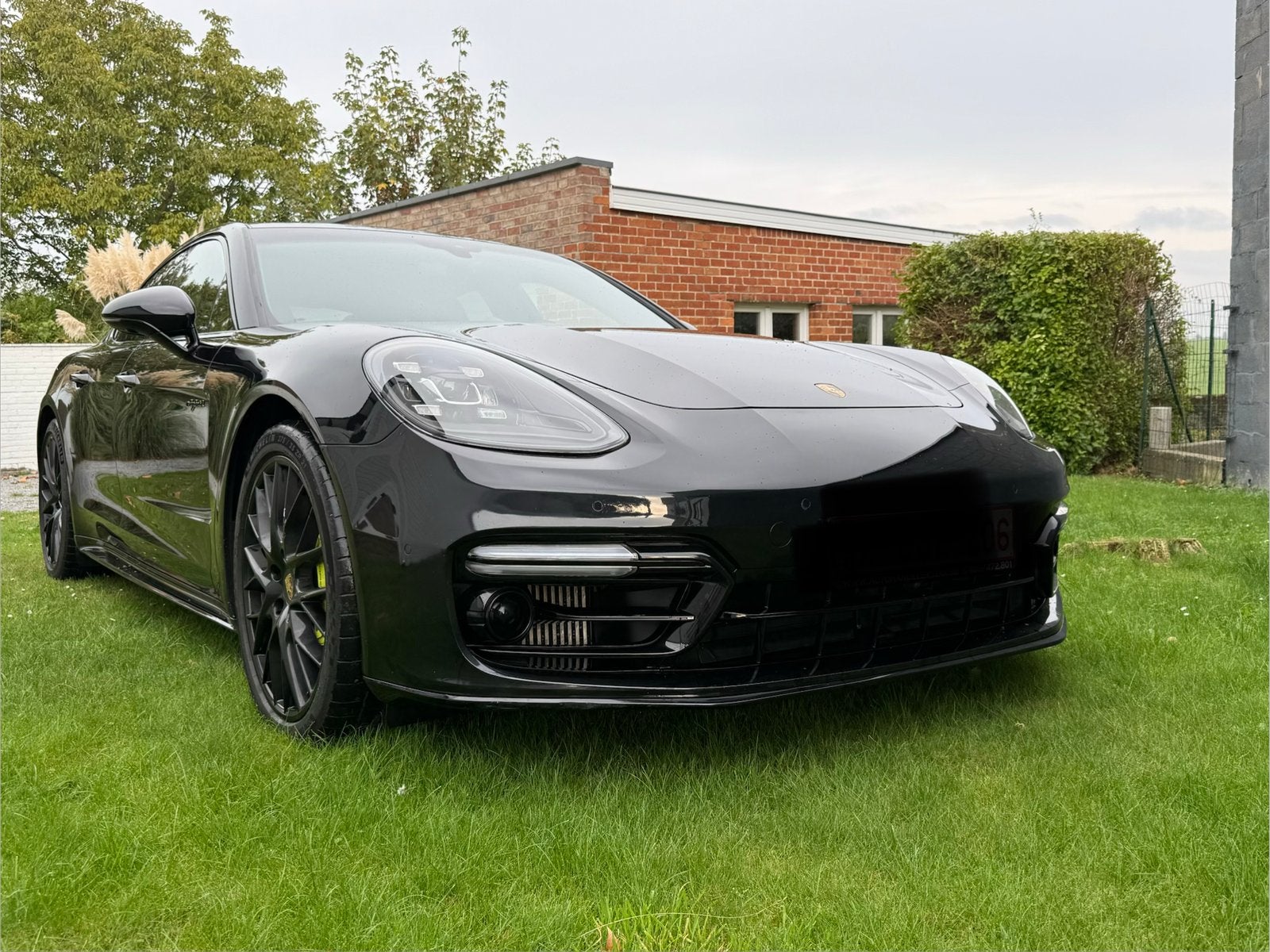 Porsche Panamera 4e hybrid Controle tech + car pass, Auto's, Automaat, Zwart, Leder, Berline