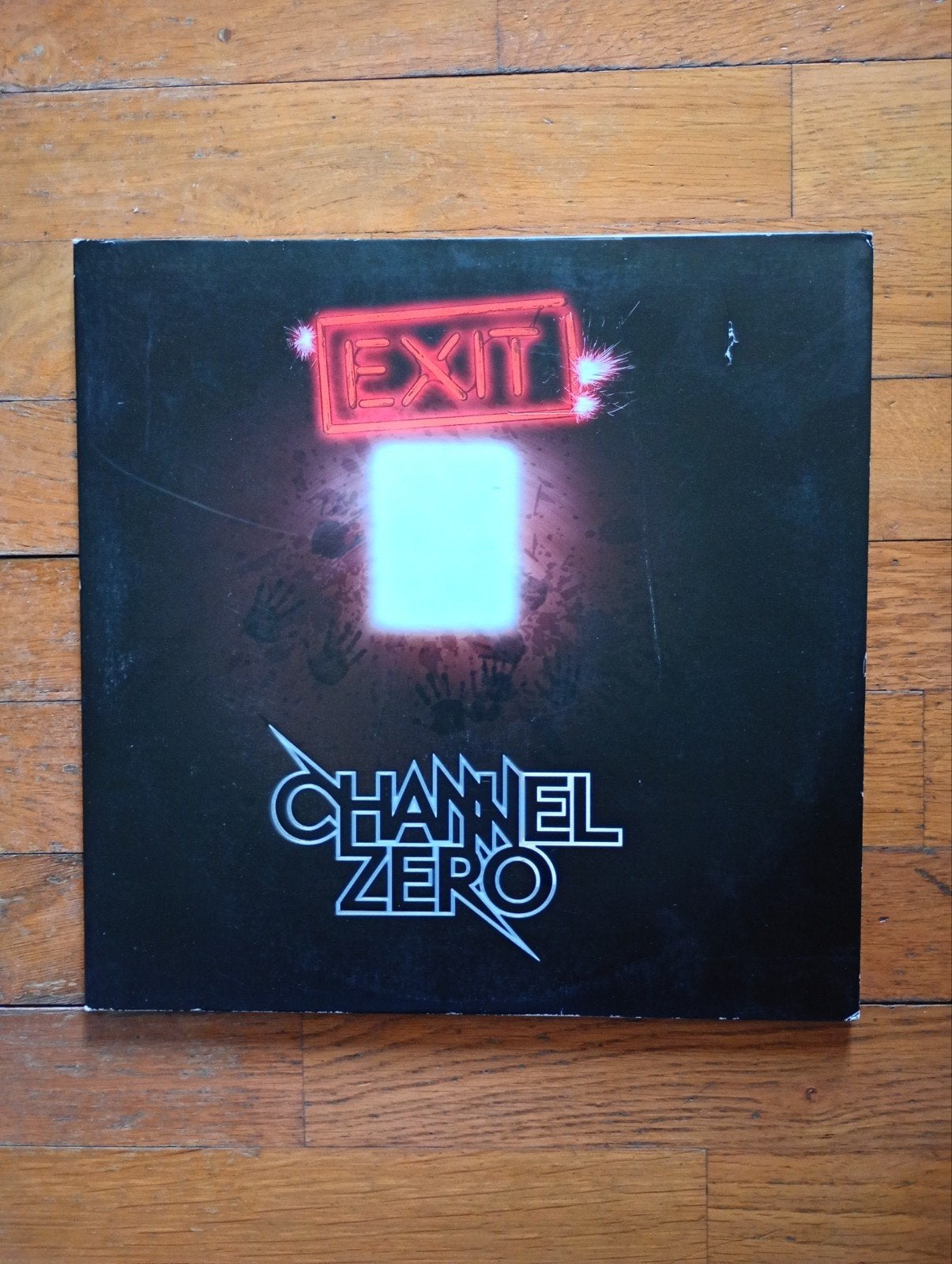 Chanel zero dubbel vinyl, Ophalen