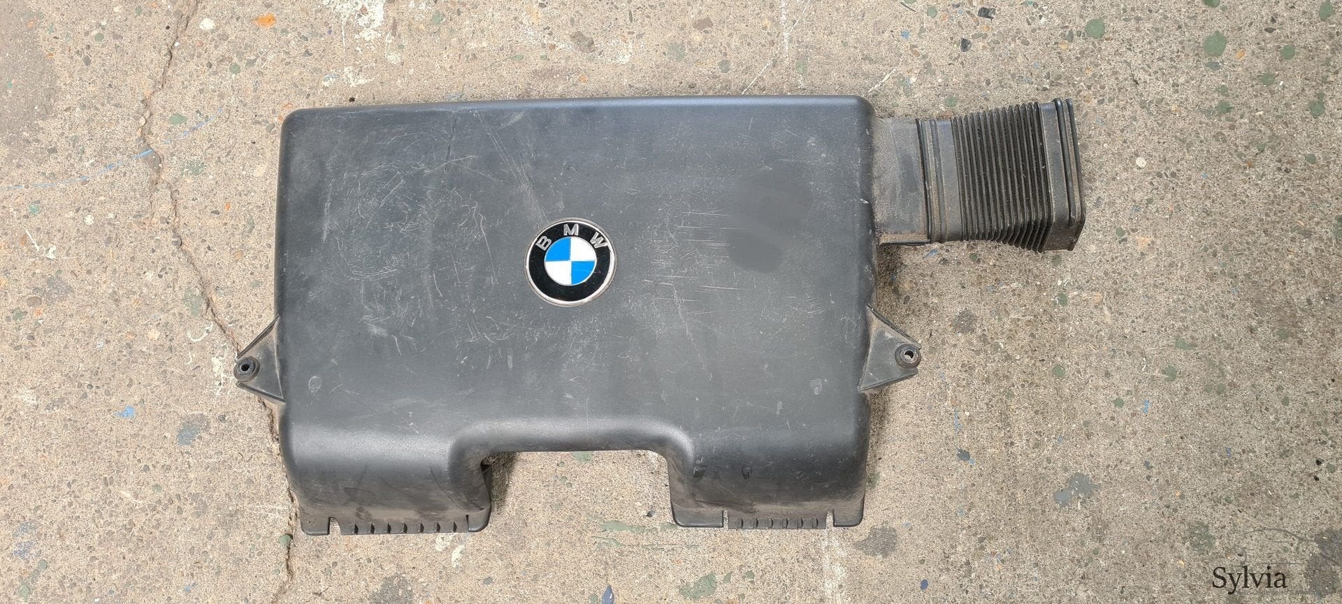 Luchtinlaat BMW 1 serie E81 E82 E87 7561927, -, Utilisé, -, -