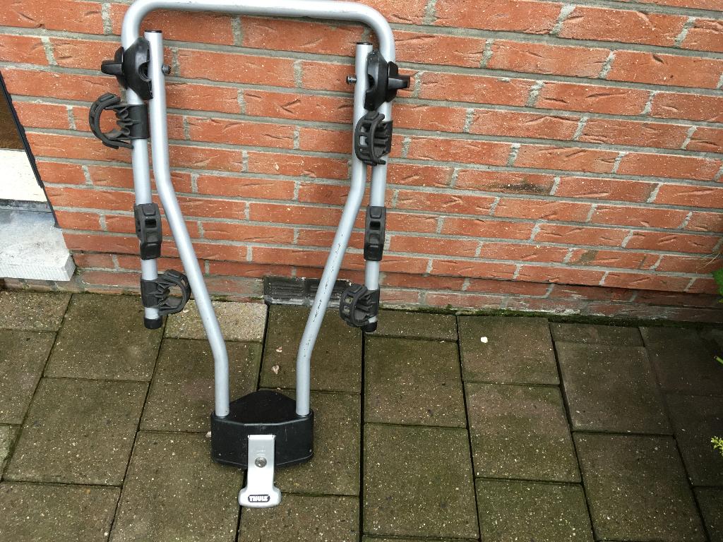fietsendragers voor 3 fietsen het merk THULe, Ophalen, 3 fietsen of meer, Zo goed als nieuw, Trekhaakdrager