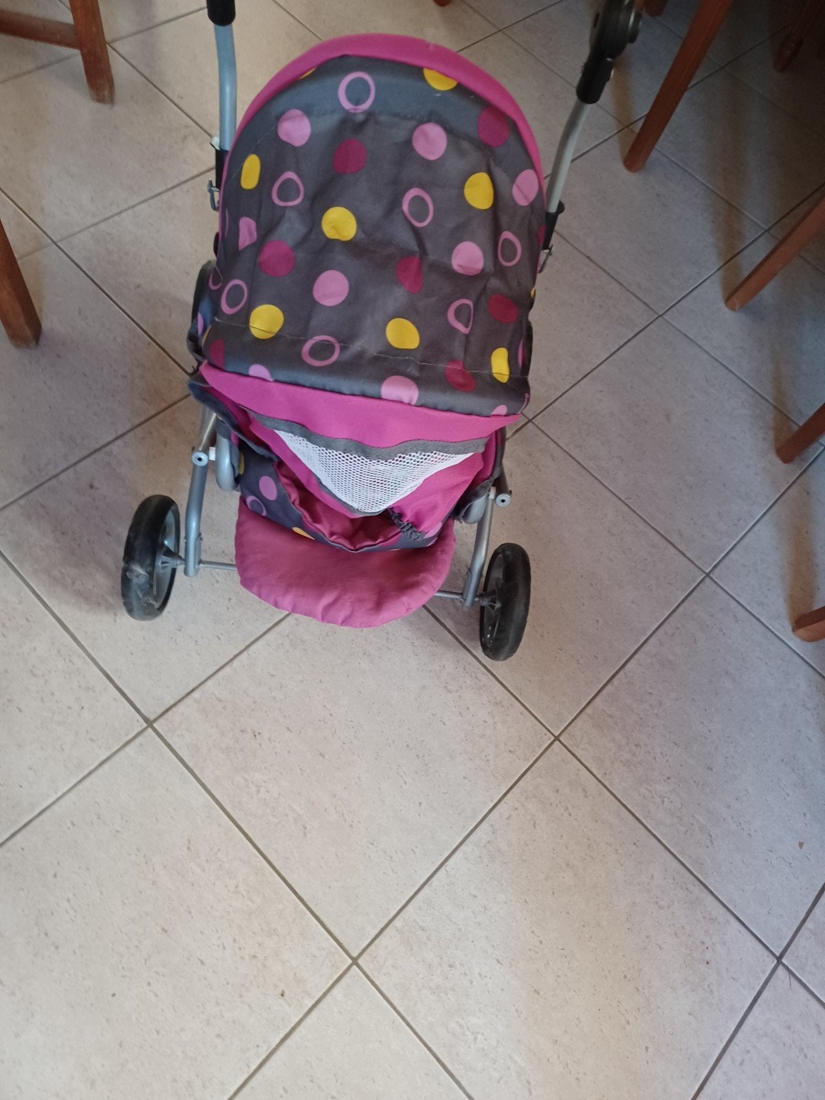landau pour poupée de 2 ans en parfait état de route par ve4, Enfants & Bébés, Enlèvement