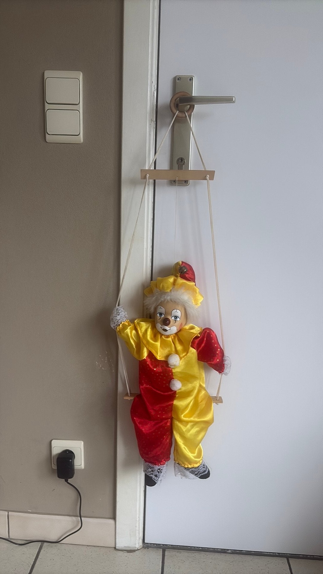 Hangende clown, Ophalen, Gebruikt