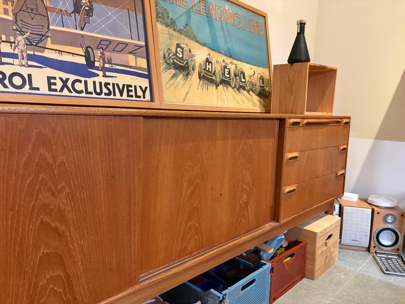 Teakhouten dressoir McIntosh, Ophalen, 150 tot 200 cm, Teakhout, Met lade(s)