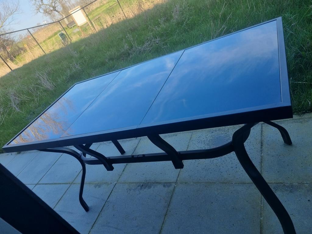Tuintafel, Enlèvement ou Envoi