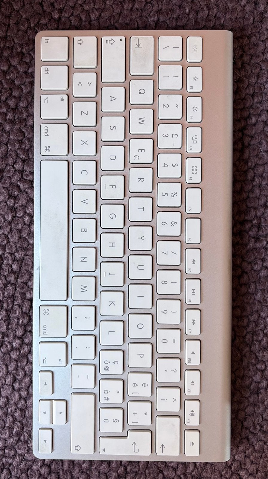 Clavier Apple sans fils, Informatique & Logiciels, Enlèvement ou Envoi, Qwerty, Utilisé, Sans fil
