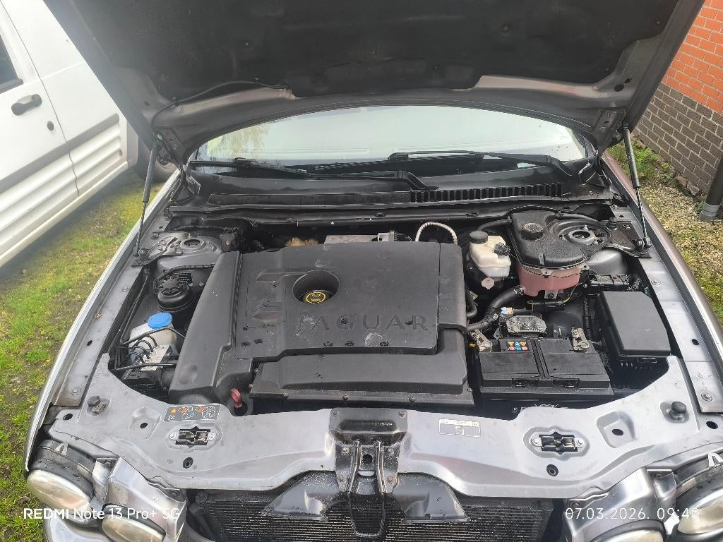 Jaguar X-Type 2.0 Diesel 2008 – For Export or Parts, Autos, Jaguar, Cuir, Argent ou Gris, Boîte manuelle, 96 kW