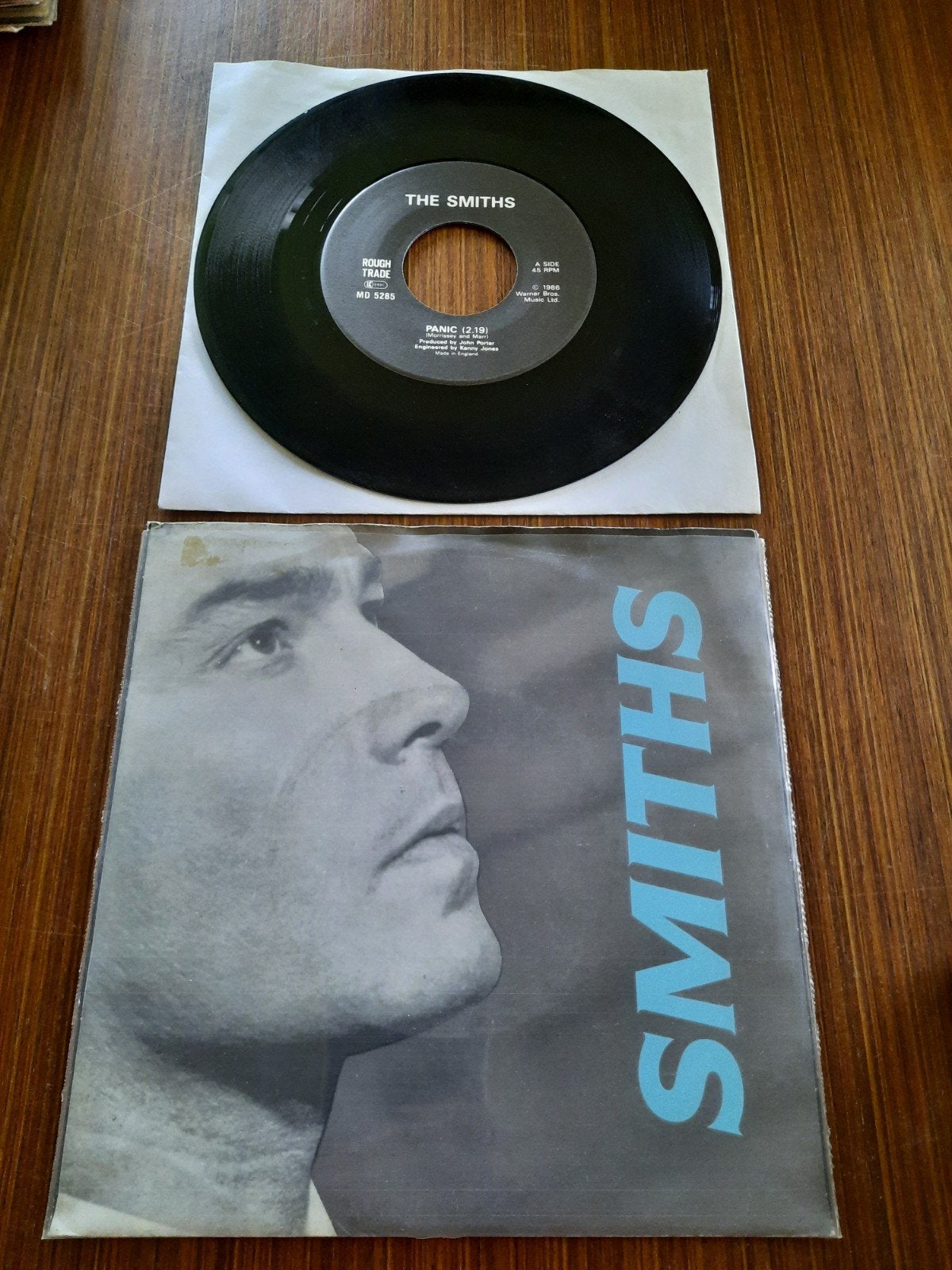 The Smiths Panic-Vicar in a tutu., Enlèvement ou Envoi
