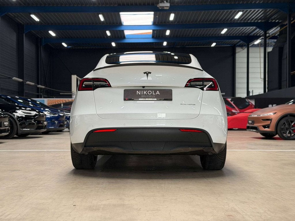 Tesla Model Y LONG RANGE - ALL WHEEL DRIVE - ENHANCED AUTOPI, Auto's, Tesla, Zwart, Lichtsensor, Wit, Leder