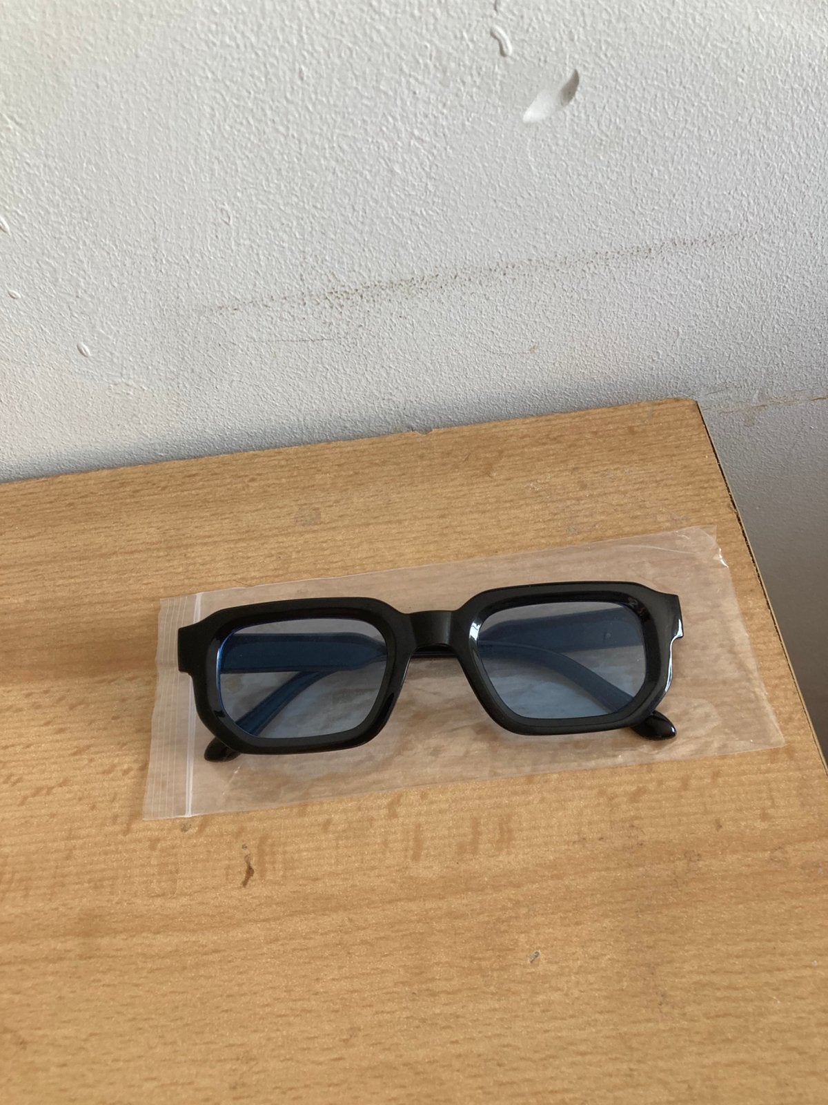 Zonnebril, Enlèvement ou Envoi, Comme neuf, Noir, Lunettes de soleil