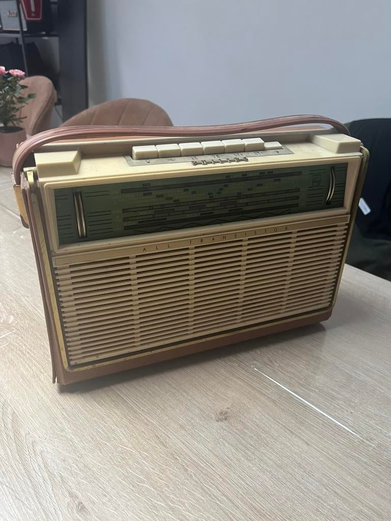 Oude WERKENDE radio, Enlèvement