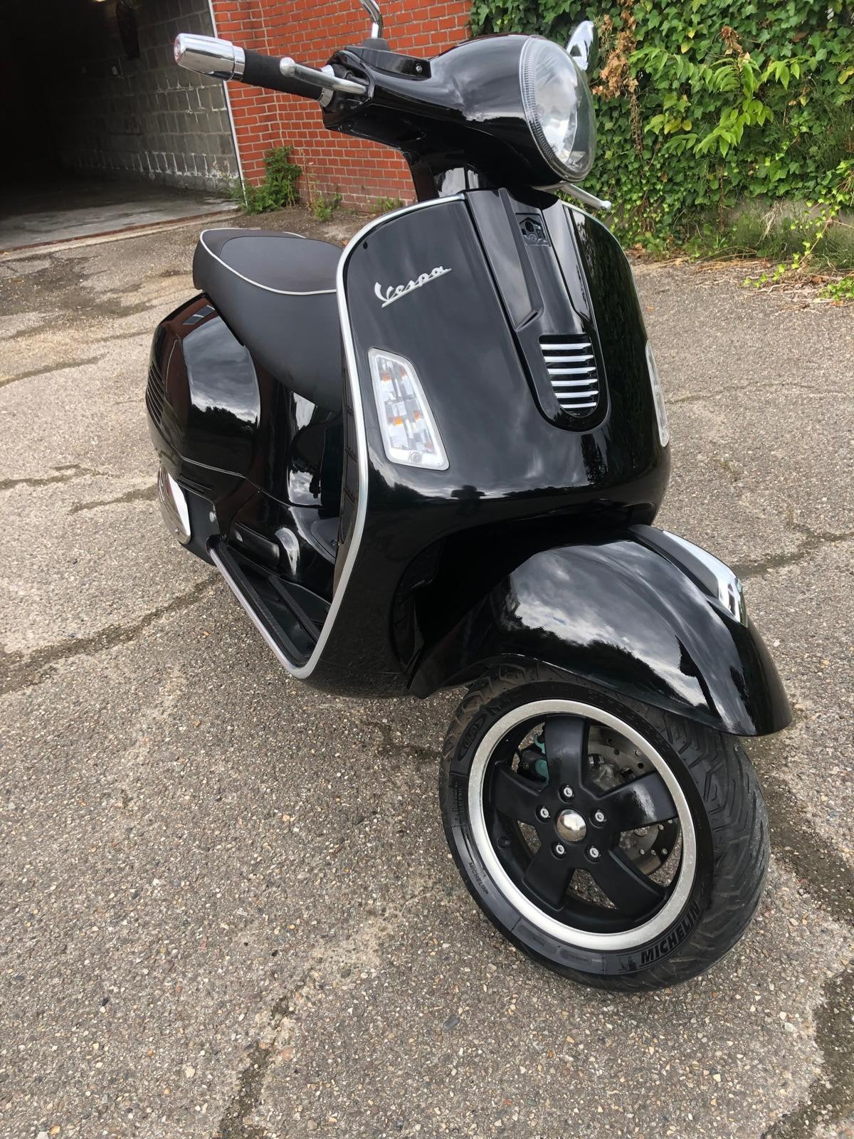 Vespa 300 GTS en parfait état, Autres modèles, 300 cm³, Comme neuf, Enlèvement