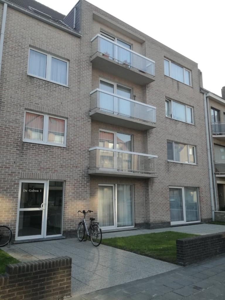 Vernieuwd appartement Te Mariakerke, Oostende met garage, 50 m² of meer, Oostende