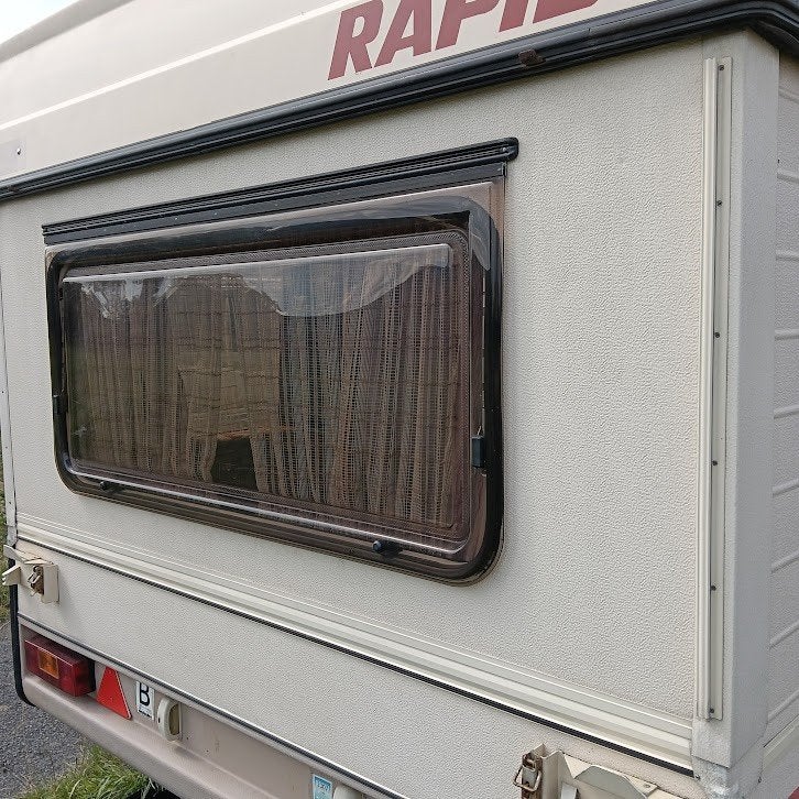 caravane pliante Rapido, Jusqu'à 4, Coin salon convertible, Jusqu'à 4 m, Siège standard