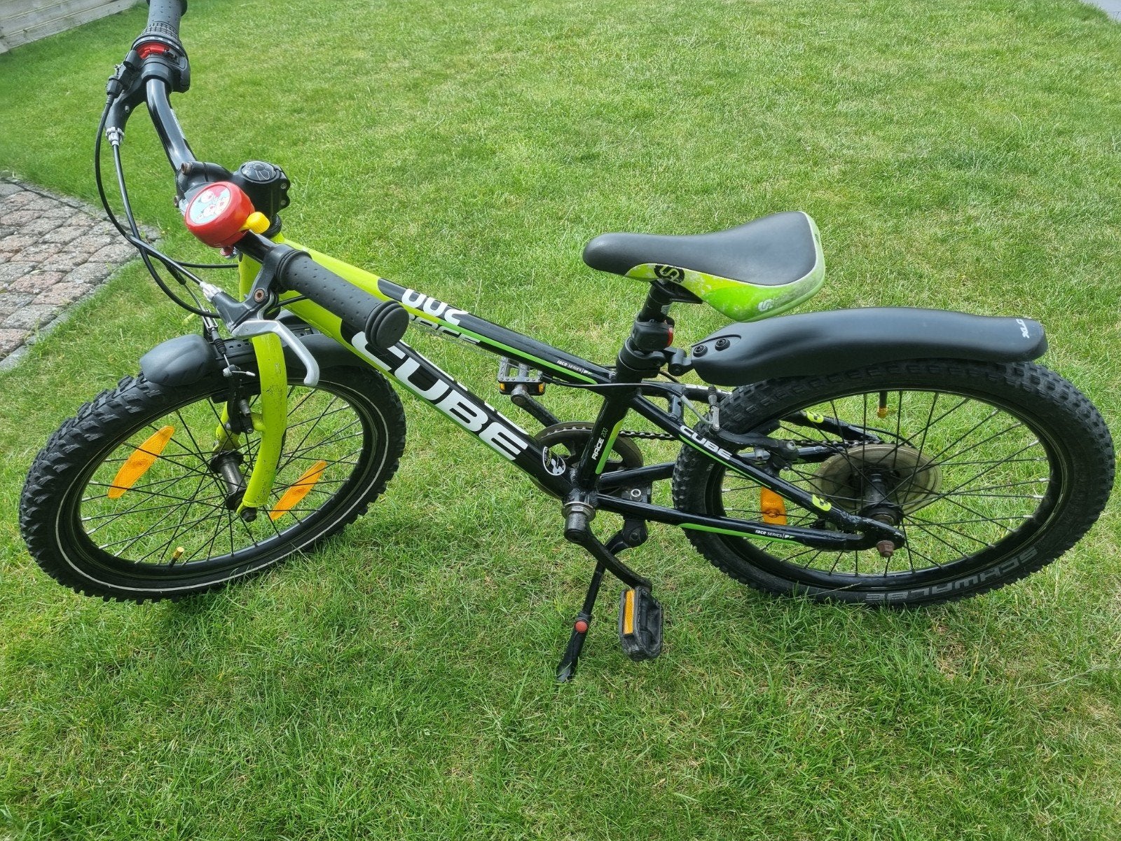 Jongengsfiets cube 20 inch, Fietsen en Brommers, Ophalen
