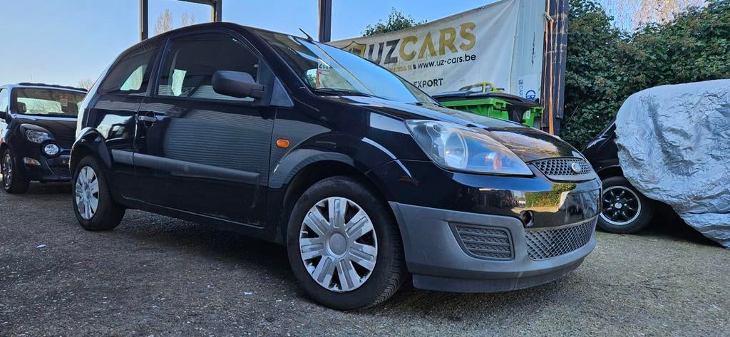 FORD FIESTA 1.3 ESSENCE 2008, Autos, Achat, Entreprise, Boîte manuelle, Noir