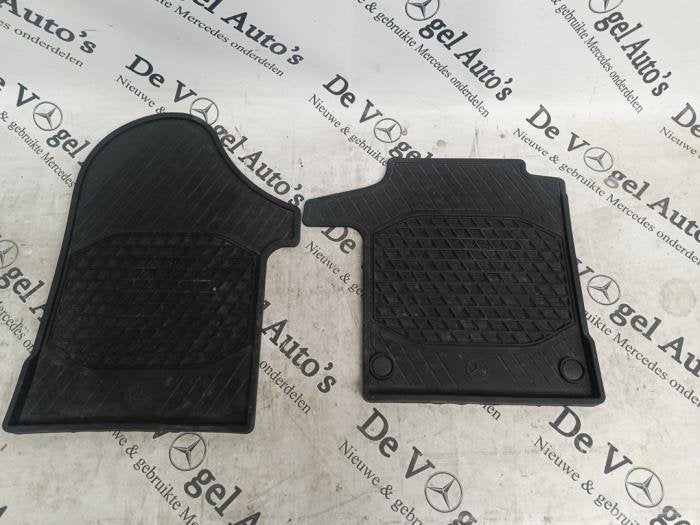Matten Set van een Mercedes Vito, Gebruikt, -, Ophalen of Verzenden, -
