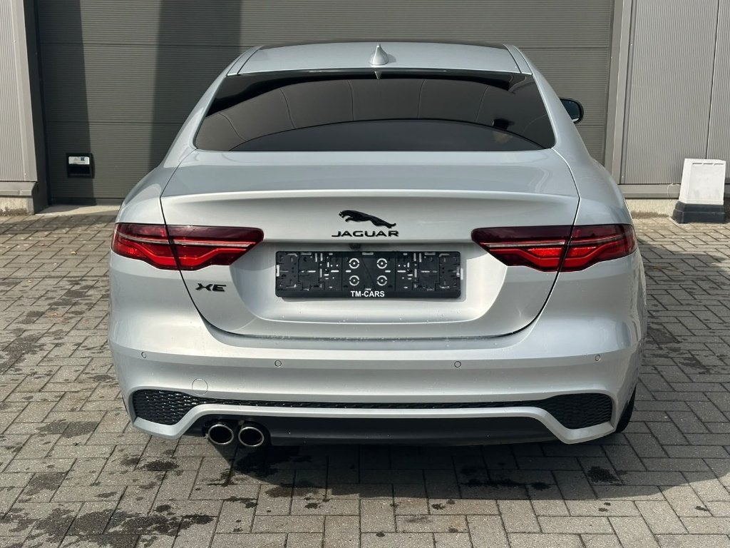 Jaguar XE pano dak camera, Auto's, Jaguar, 4 deurs, Euro 6, 4 cilinders, https://public.car-pass.be/vhr/74e3f004-e89a-488b-b95e-9c1282d48ddf