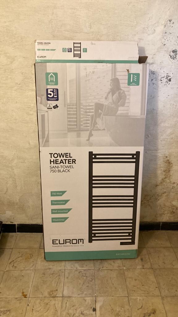 Sani-towel heater, Neuf, 500 à 800 watts, Enlèvement, 80 cm ou plus