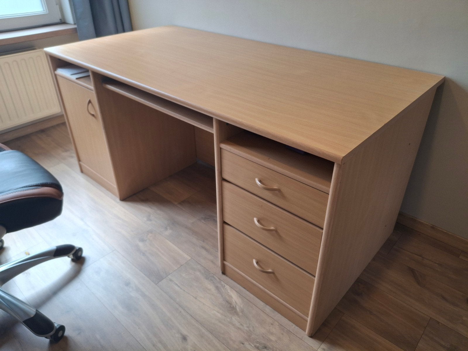 grote stevige bureau, Maison & Meubles, Bureaux, Bureau d'écolier, Enlèvement ou Envoi, Classique, Avec tiroirs