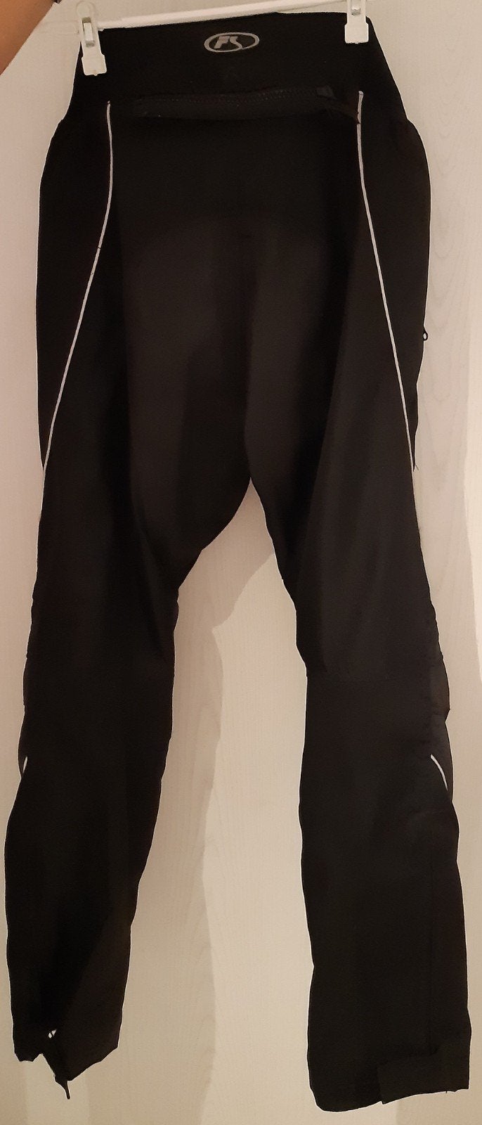 Pantalon moto, Enlèvement