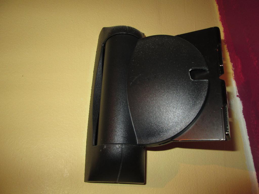 Supports (2) d'enceinte muraux noirs, Audio, Tv en Foto, Televisiebeugels, Ophalen, Zo goed als nieuw