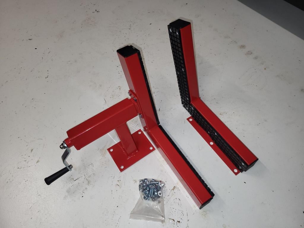 Wielklem hoog model, Motoren, Ophalen