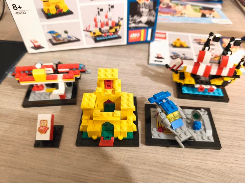 Lego 40290 60 years of the lego brick, Ophalen, Lego