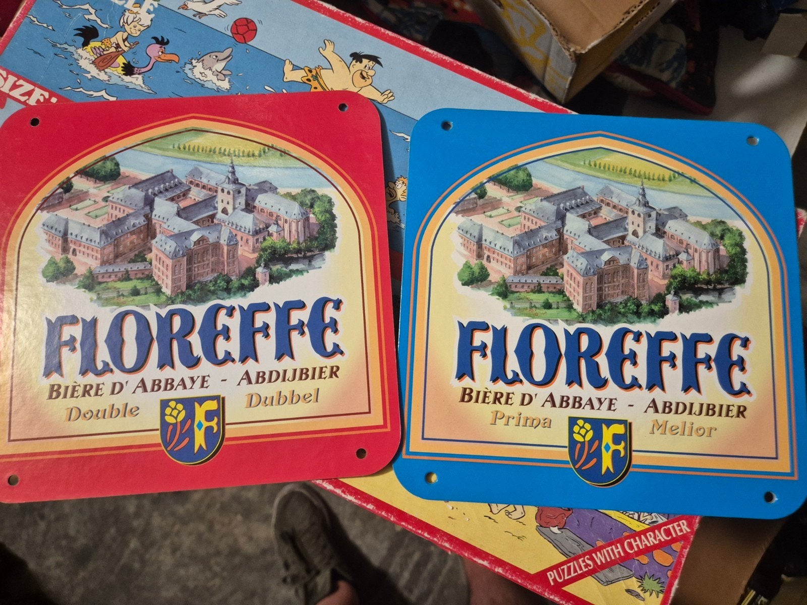 2x kartonnen reclame floreffe, Collections, Marques de bière, Envoi