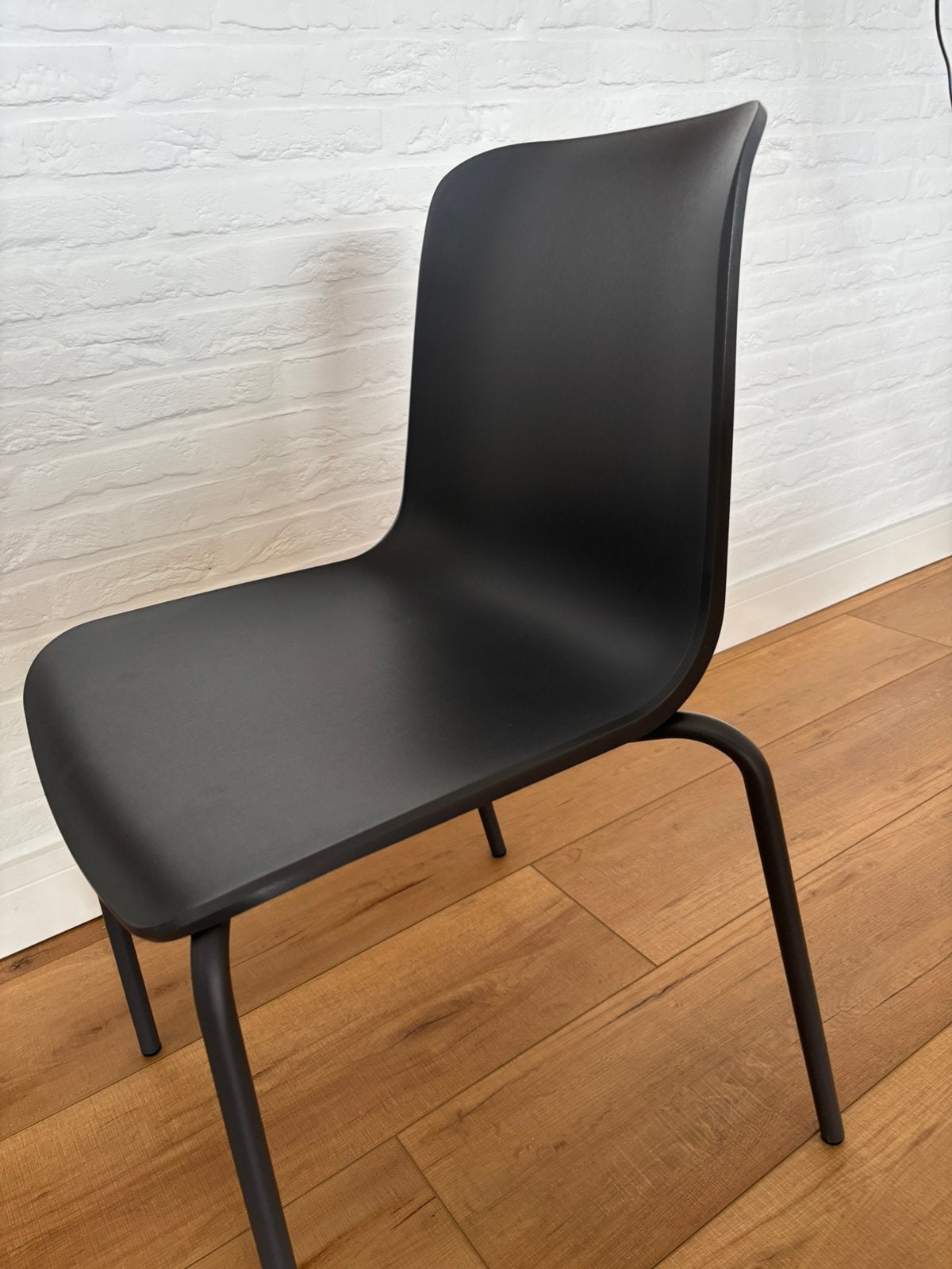 Set van 4  design keukenstoelen als nieuw, Maison & Meubles, Chaises, Enlèvement, Comme neuf, Gris, Synthétique