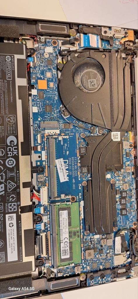 HP zbook firefly G9 strat niet op!, Computers en Software, Ophalen of Verzenden