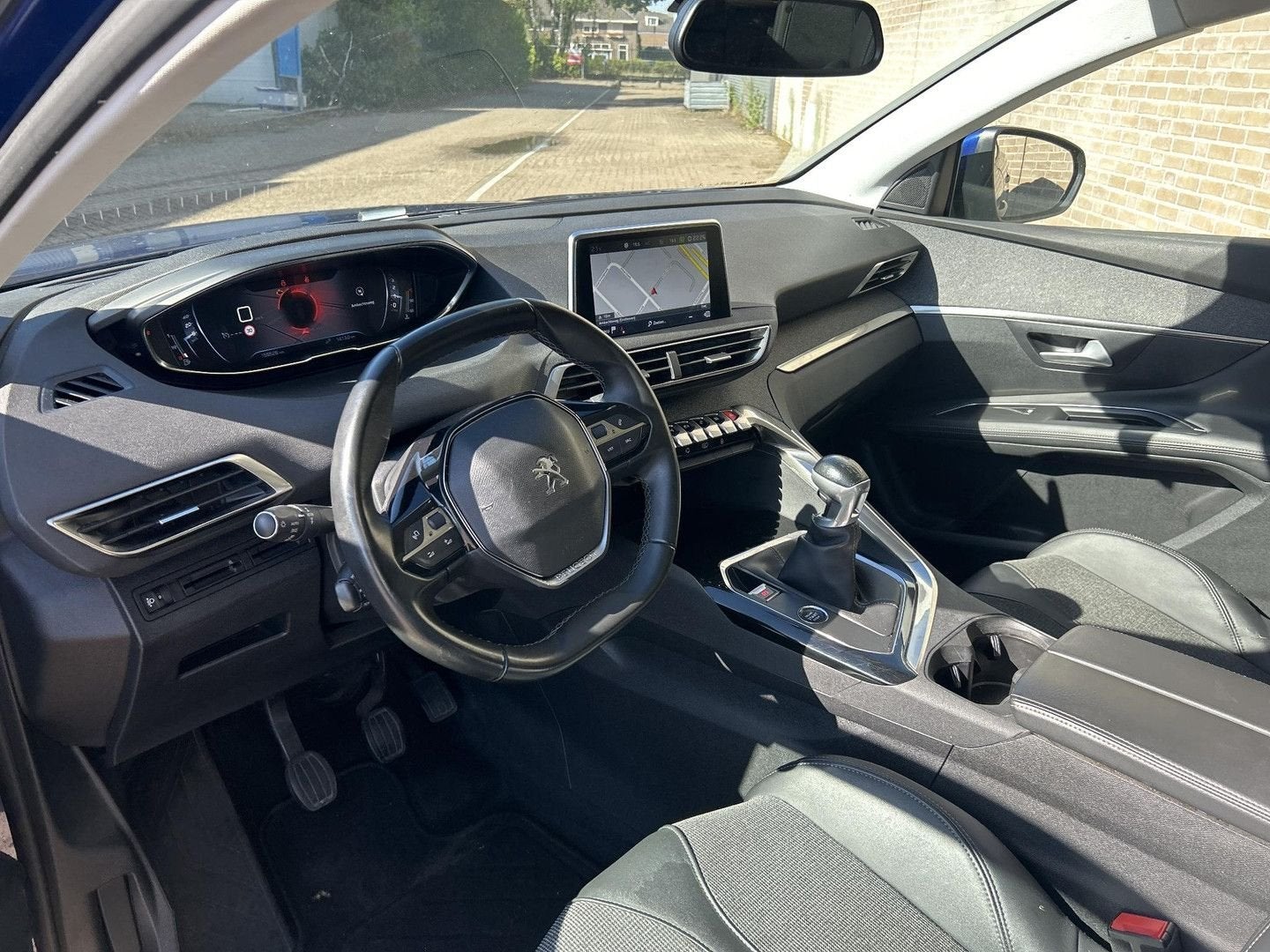 Peugeot 3008 1.2 PureTech Allure | € 7.400,- NETTO! | Pano |, Auto's, Zwart, Blauw, Bedrijf, Handgeschakeld