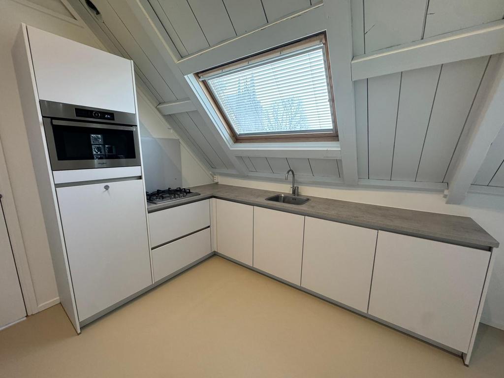 Nette Moderne Complete Hoekkeuken + Apparatuur GEDEMONTEERD