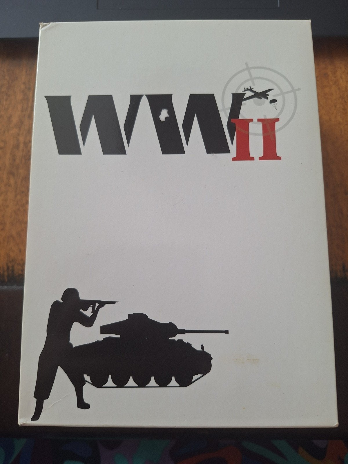WWII DVD Boxset - 5 films, 2 nog in folie, Enlèvement ou Envoi