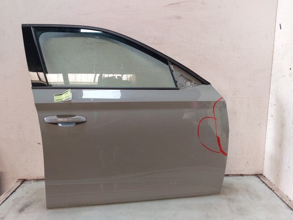 PORTE AVANT DROITE Skoda (|657831052A|657831052|657831052B|), Utilisé, Info@skoda-auto.de, Skoda, Droite