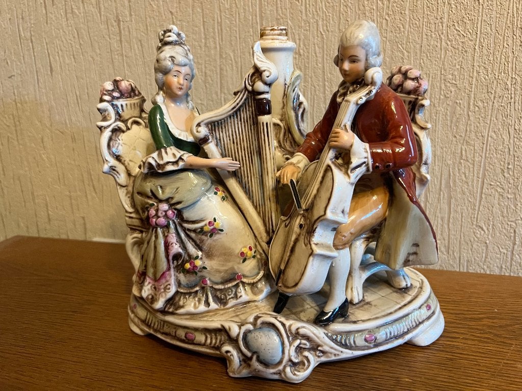 Porseleinen beeld uit GDR (Oost-Duitsland) POTK, Antiquités & Art, Antiquités | Porcelaine, Enlèvement