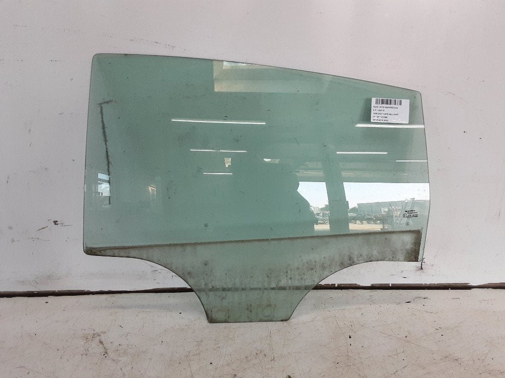 VITRE ARRIERE GAUCHE Seat Leon (1P1) (01-2005/08-2013), Mevr. I. Hauben, Utilisé, Rue de l'Espoir 34 34
4030  GRIVEGNÉE, BE, Info@Collignon.be