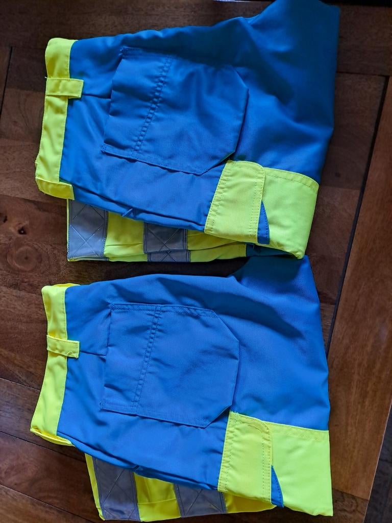 Lot de 2 pantalons (ambulanciers, secouristes), Tuin en Terras, Dames, Nieuw, Ophalen of Verzenden, Voir photo