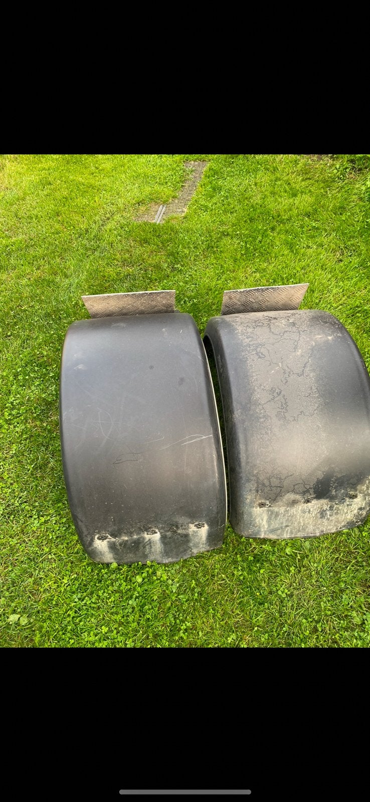 Garde boue 2 paires disponibles, Enlèvement
