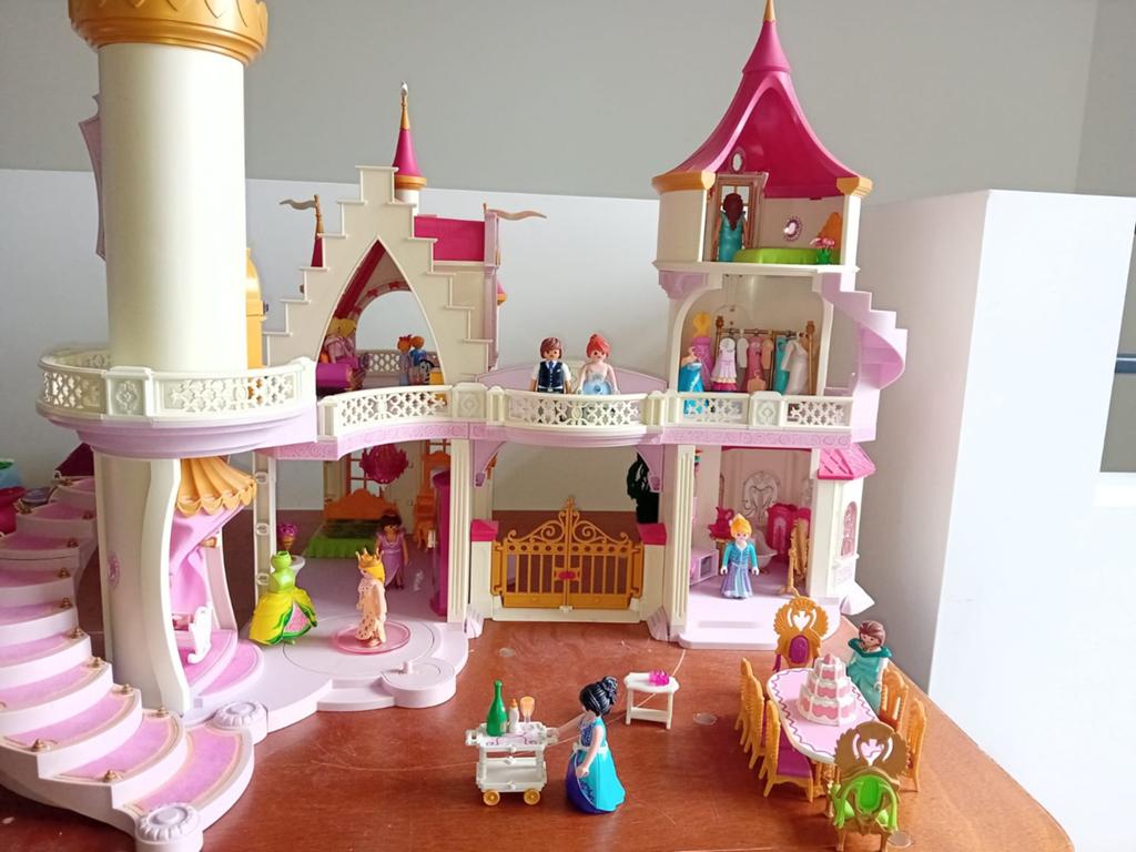 Playmobil kasteel met veel accessoires, Verzamelen, Poppenhuizen en Toebehoren, Ophalen