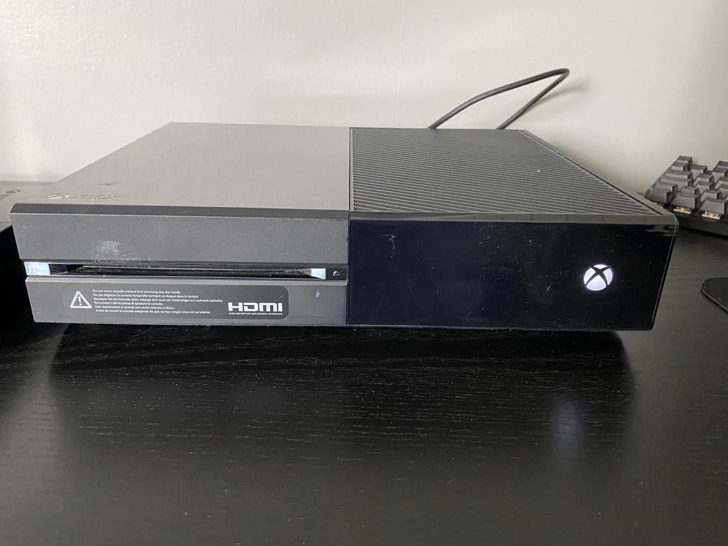 Xbox one, Games en Spelcomputers, Spelcomputers | Xbox One, Ophalen, Zo goed als nieuw, Xbox One