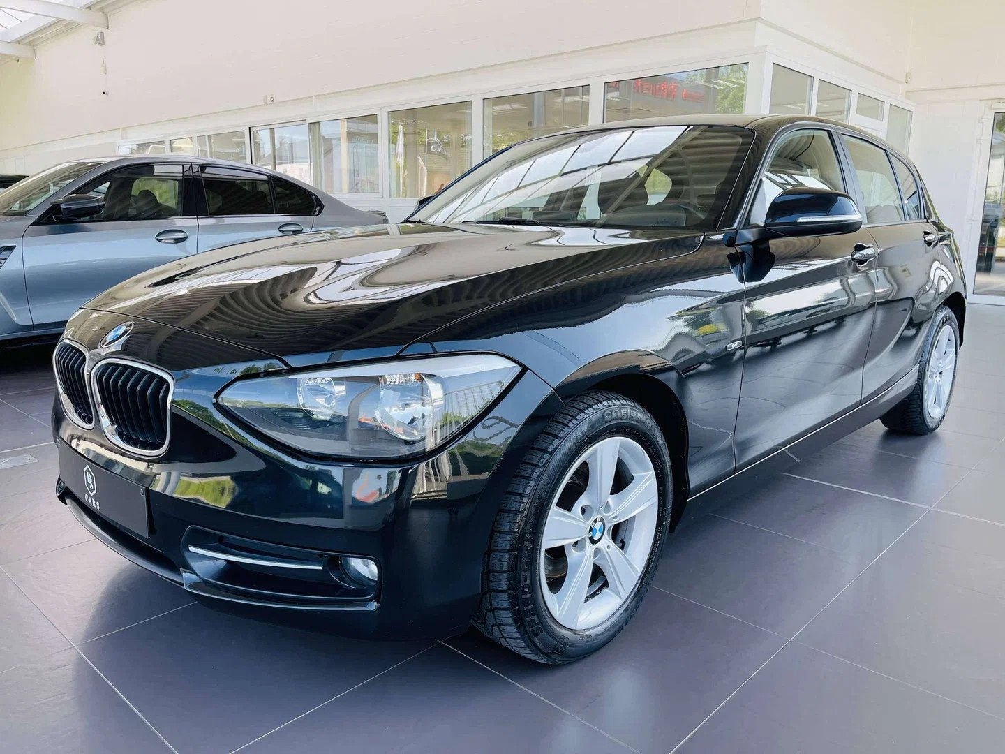 BMW 1 Serie 118 d * GARANTIE + SPORT LINE + CUIR + GPS *, Autos, Euro 5, Achat, 5 portes, 4 cylindres