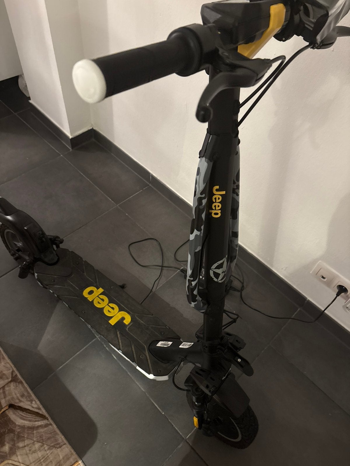 Elektrische jeep step urban camou, Fietsen en Brommers, Ophalen of Verzenden, Zo goed als nieuw