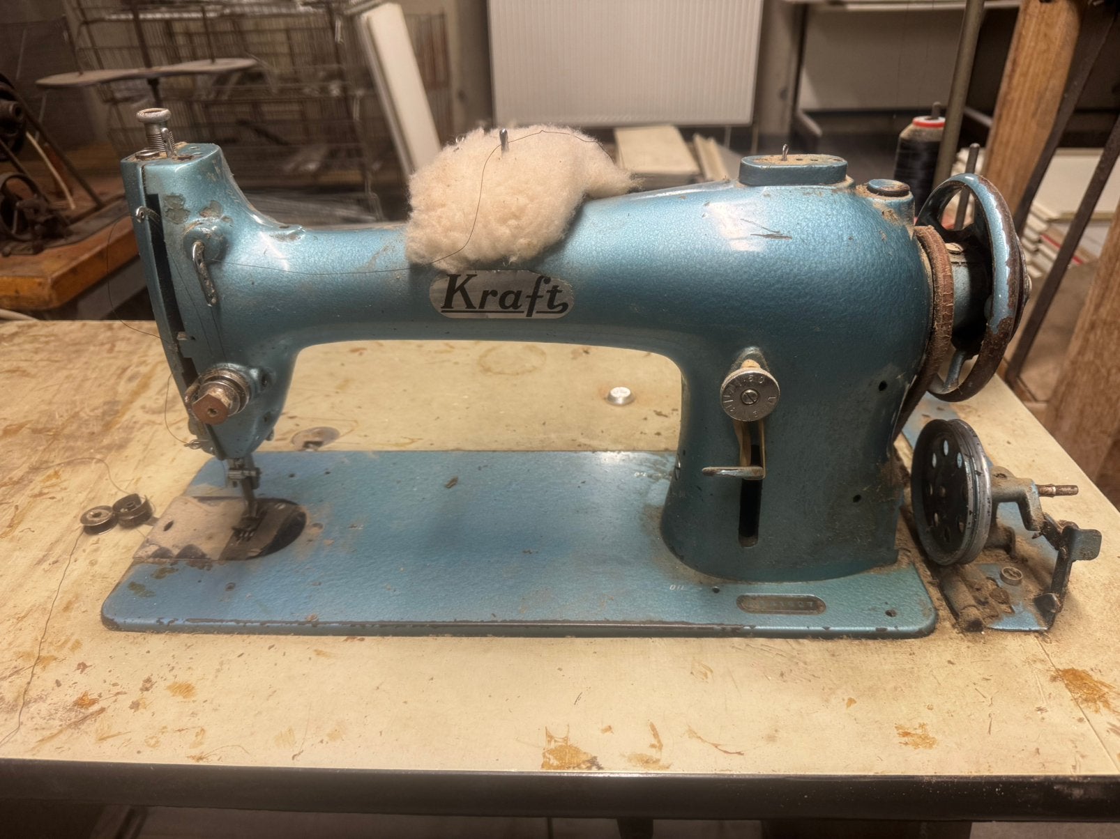 Antiek Kraft schoenmakers naaimachine, elektrisch, Antiquités & Art, Antiquités | Machines à coudre, Enlèvement