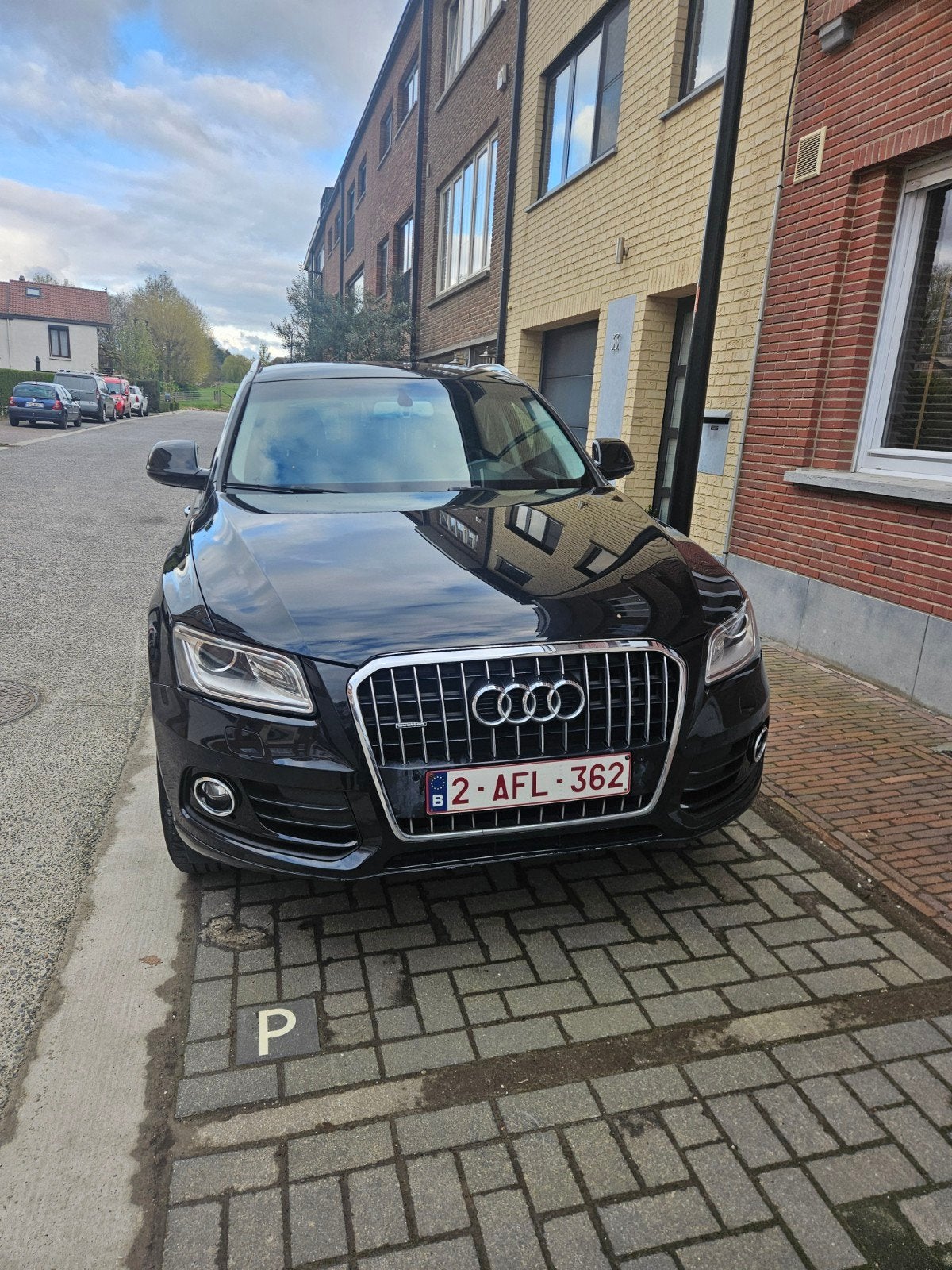 AUDI Q5 QUATTRO €6  TEL 0486277708, Autos, Particulier, Achat, Q5