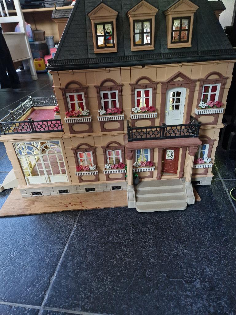 Poppenhuis playmobil, Ophalen, Zo goed als nieuw