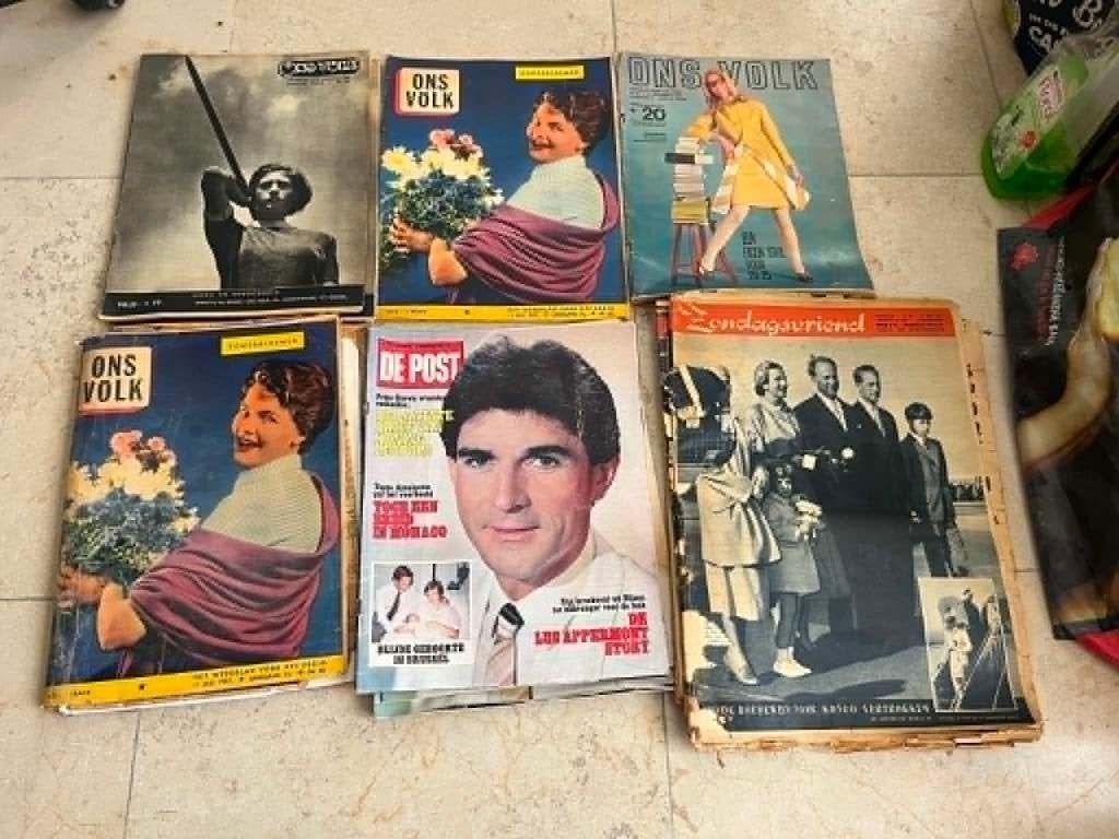 Lot oude tijdschriften de post, ons volk, Verzamelen, Ophalen, Tijdschrift