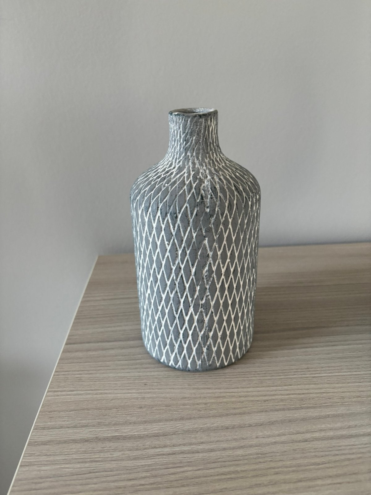 Mooie vaas (18cm hoog), Enlèvement, Comme neuf, Gris, Pierre/céramique