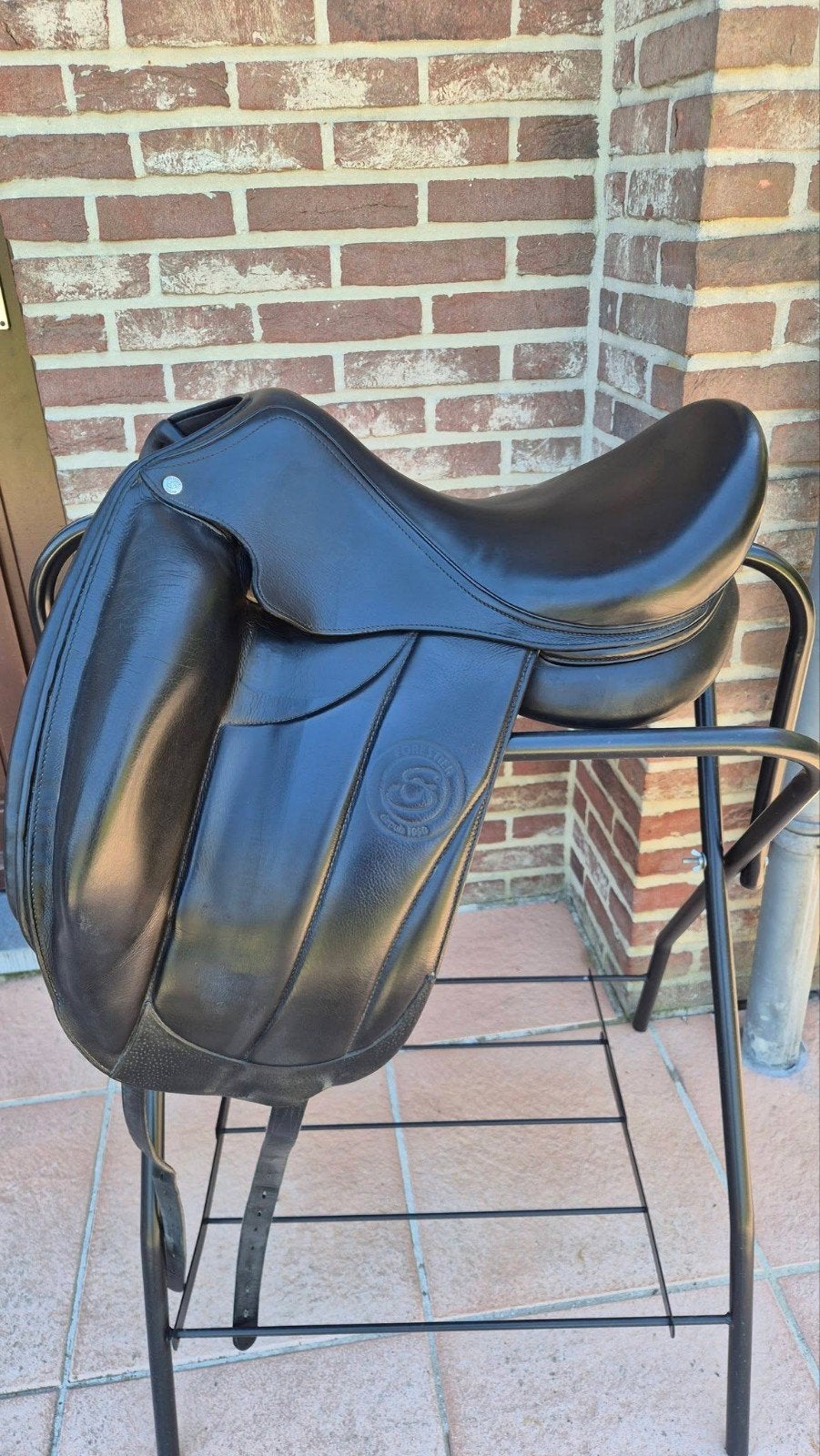 selle dressage Forestier Aachen, Enlèvement, Dressage
