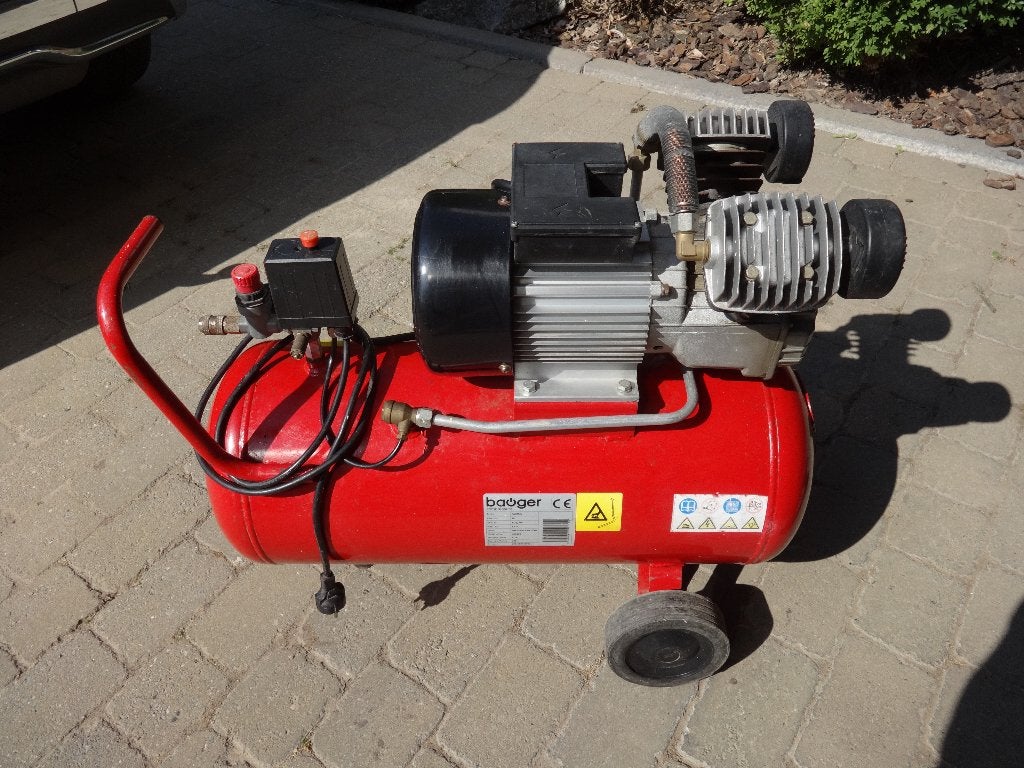 COMPRESSOR  50L + STRAALKETEL Datona van 45 l  ., Ophalen, 6 tot 10 bar, 400 tot 800 liter/min, Zo goed als nieuw